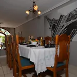 Villa Lovely 6 Bedroom Communal Heated Pool Playa de las Américas